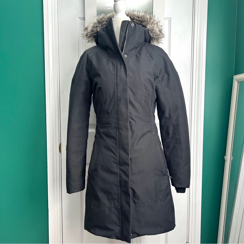 The North Face Arctic 550 Dryvent Fur Trim Hooded Jacket in Graphite XS